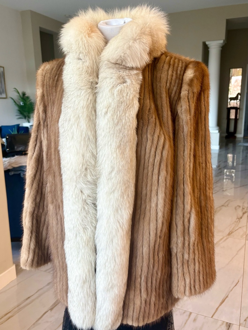 Luxurious Saga Furs Brown Mink Cream Shadow Fox Fur Coat Bomber Jacket Après ski